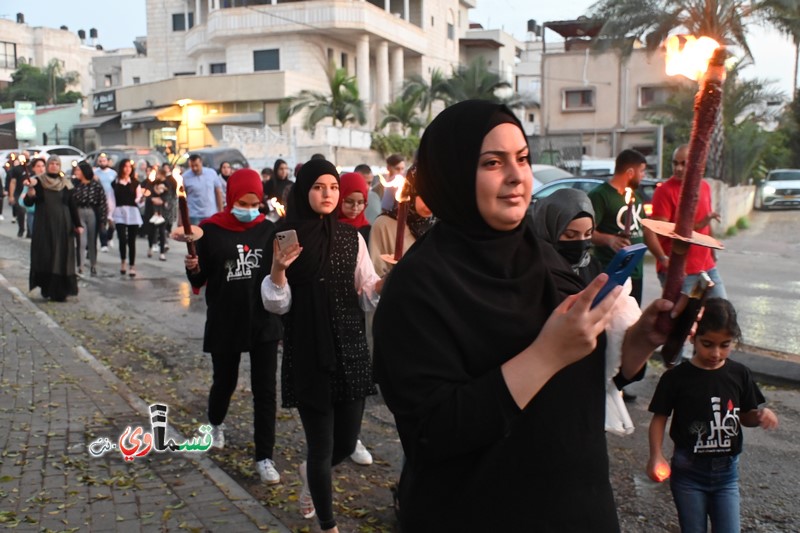 كفرقاسم- فيديو: مسيرة المشاعل السنوية - صمت اللسان فعزفت الاذن  فنطق القلب وذرفت العين - وعادل عامر  لهذه المسيرة قدسية خاصة ... وادعو الجميع للمشاركة غدا في احياء الذكرى ال65